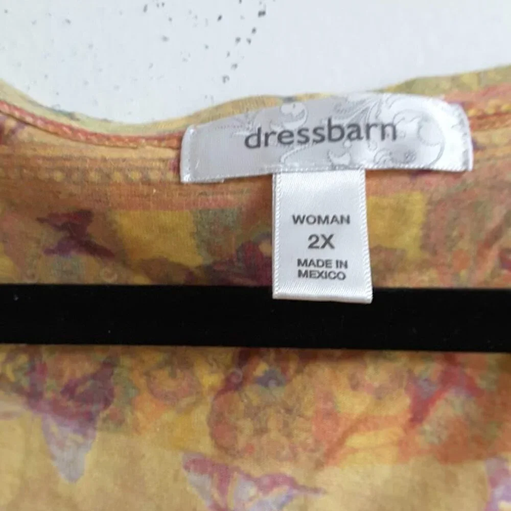 Nice Spring Blouse - Picture 2 of 3